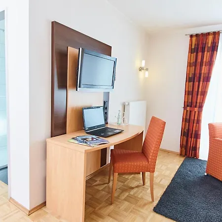 & Restaurant Poetter 3* Эмсдеттен